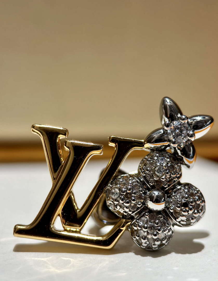Louis Vuitton M1093M LV Gram Earrings Jewelry L50128