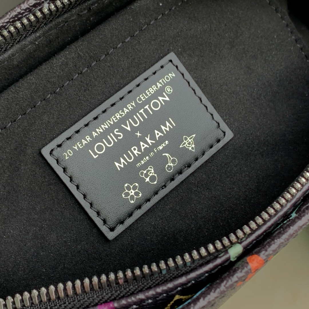Louis Vuitton M13260 LV x TM OnTheGo East West Chain autres toiles monogram Multicolored Black
