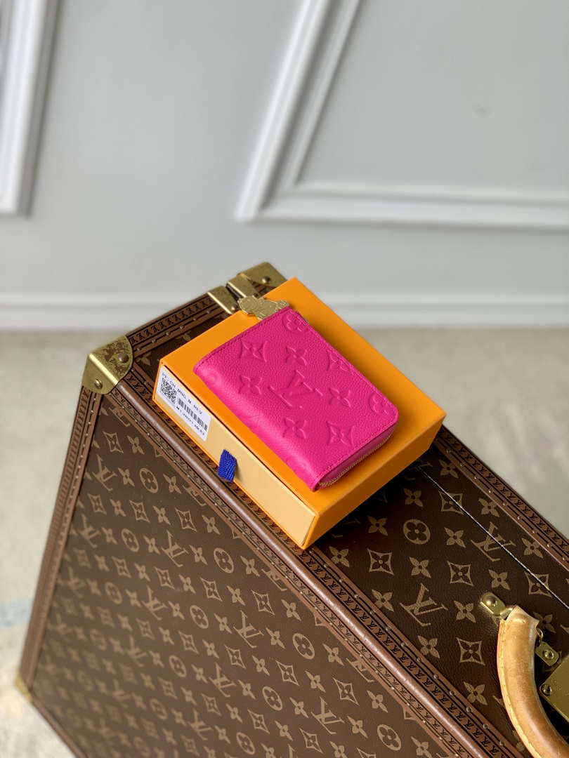 Louis Vuitton M13801  LV x TM Carteira Compacta Noa Rose Red