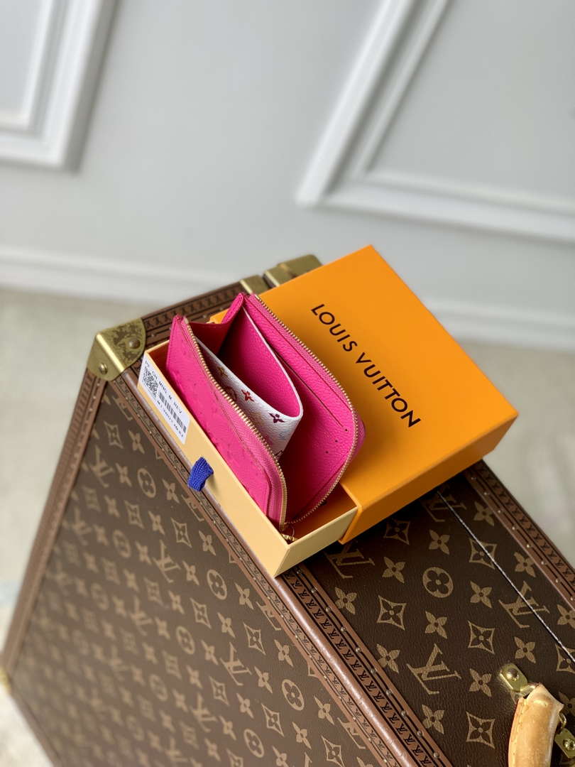 Louis Vuitton M13801  LV x TM Carteira Compacta Noa Rose Red