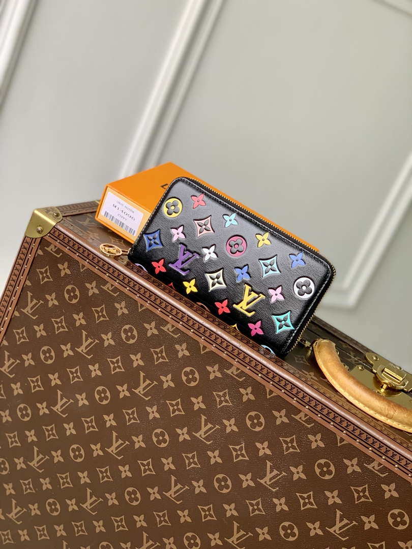 Louis Vuitton M14096 LV x TM Carteira Zippy Monogram Black
