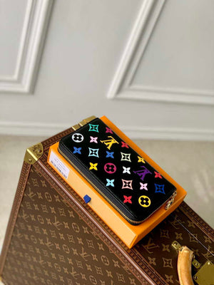Louis Vuitton M14096 LV x TM Carteira Zippy Monogram Black - Default Title - View 3