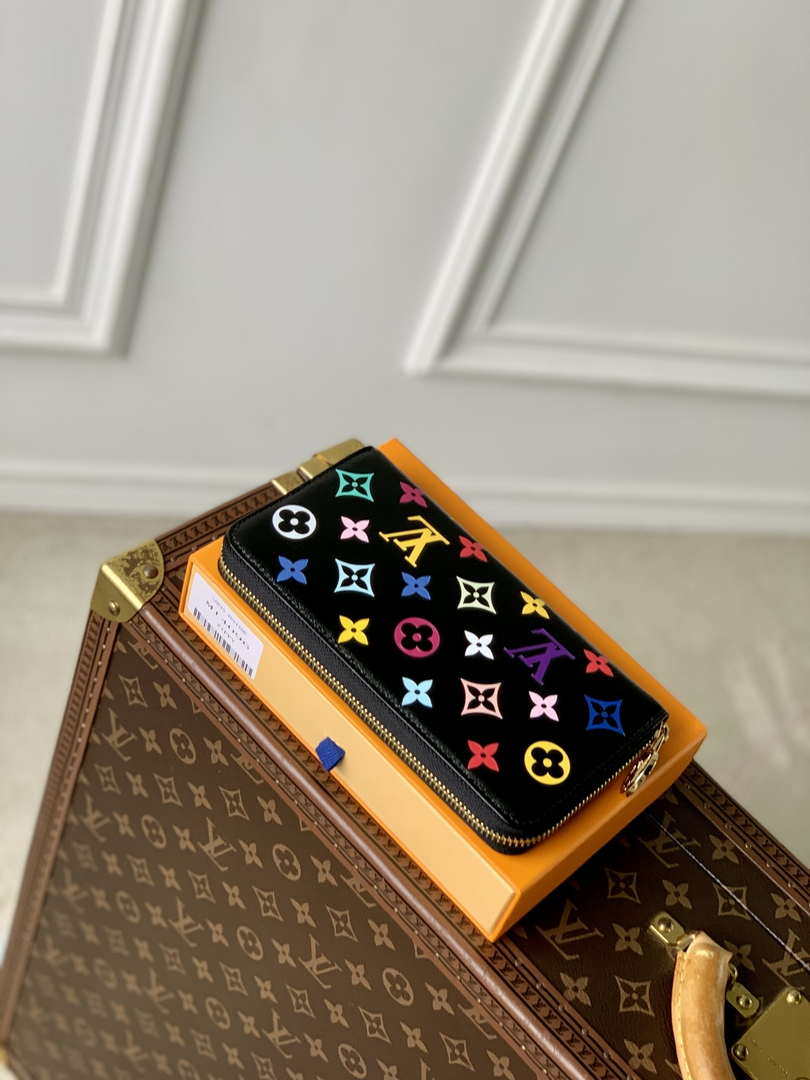 Louis Vuitton M14096 LV x TM Carteira Zippy Monogram Black - Default Title - View 3