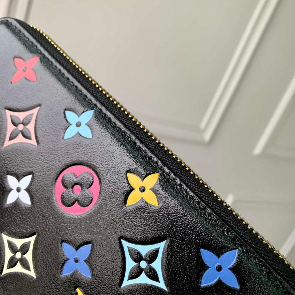 Louis Vuitton M14096 LV x TM Carteira Zippy Monogram Black