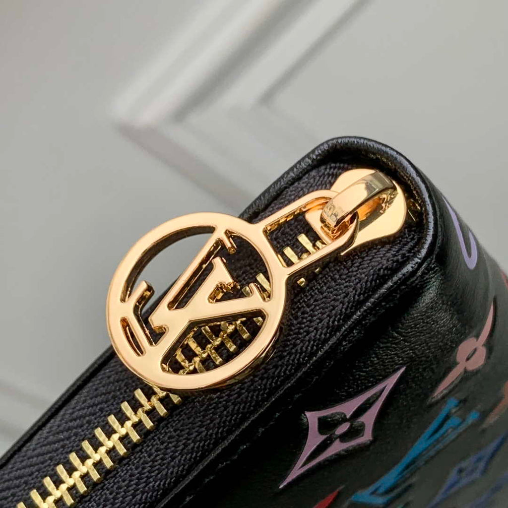 Louis Vuitton M14096 LV x TM Carteira Zippy Monogram Black