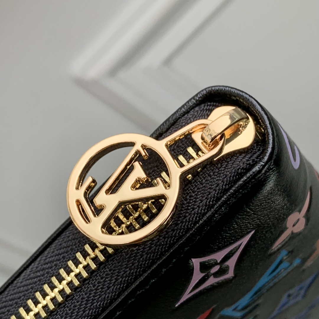 Louis Vuitton M14096 LV x TM Carteira Zippy Monogram Black