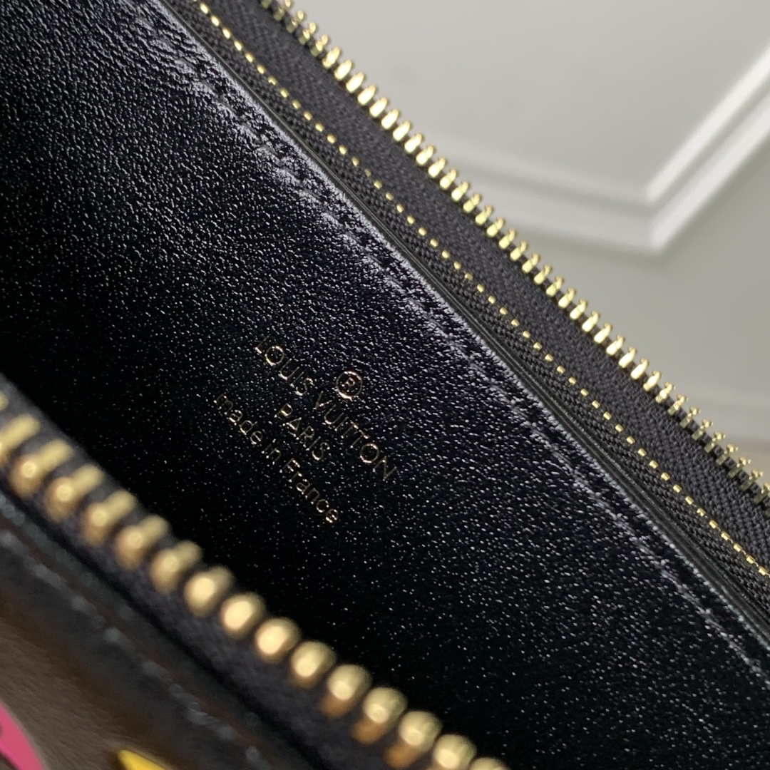 Louis Vuitton M14096 LV x TM Carteira Zippy Monogram Black