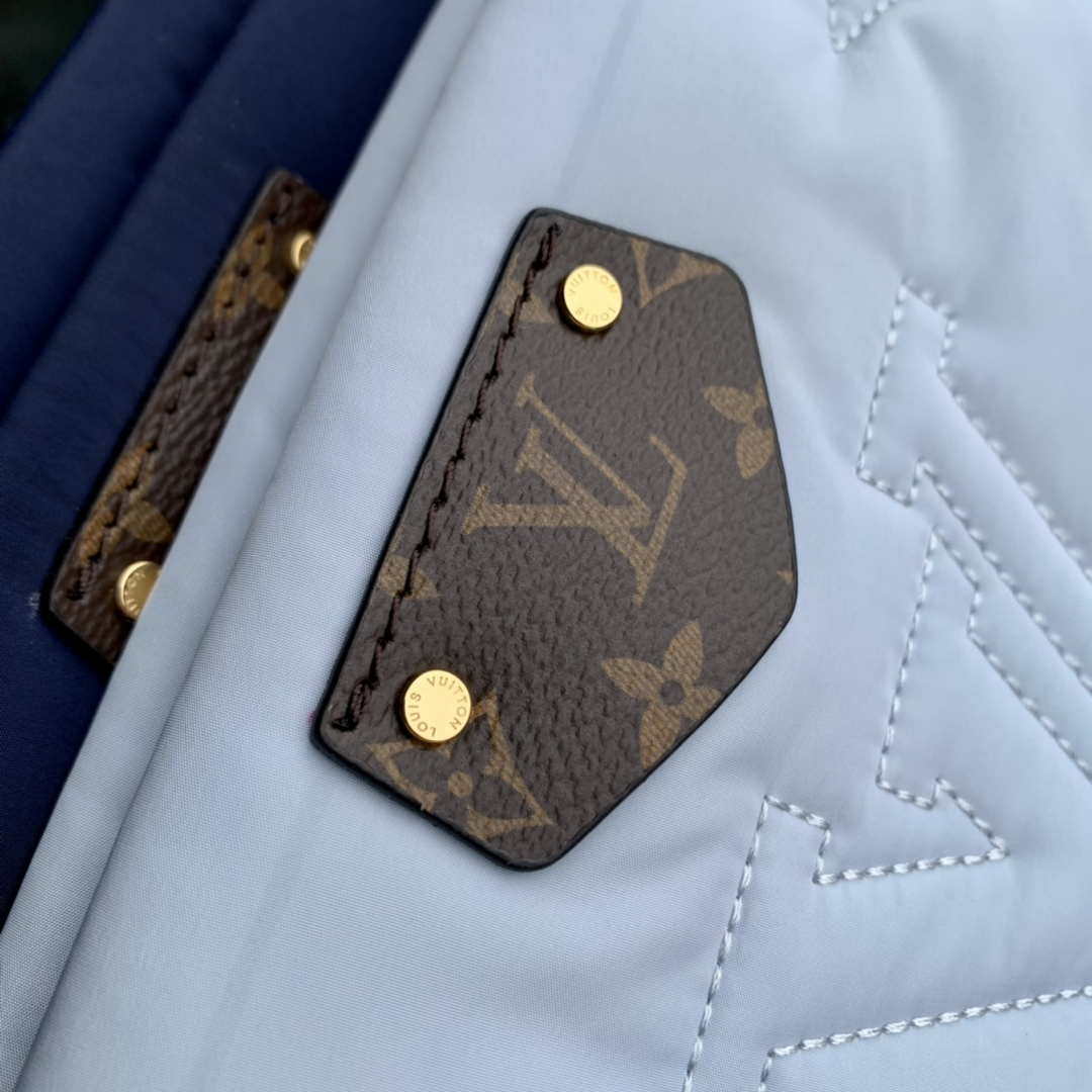 Louis Vuitton M21057 LV Maxi Multi Pochette Accessoires Bag M21056 Navy Blue and Silver - Default Title - View 5