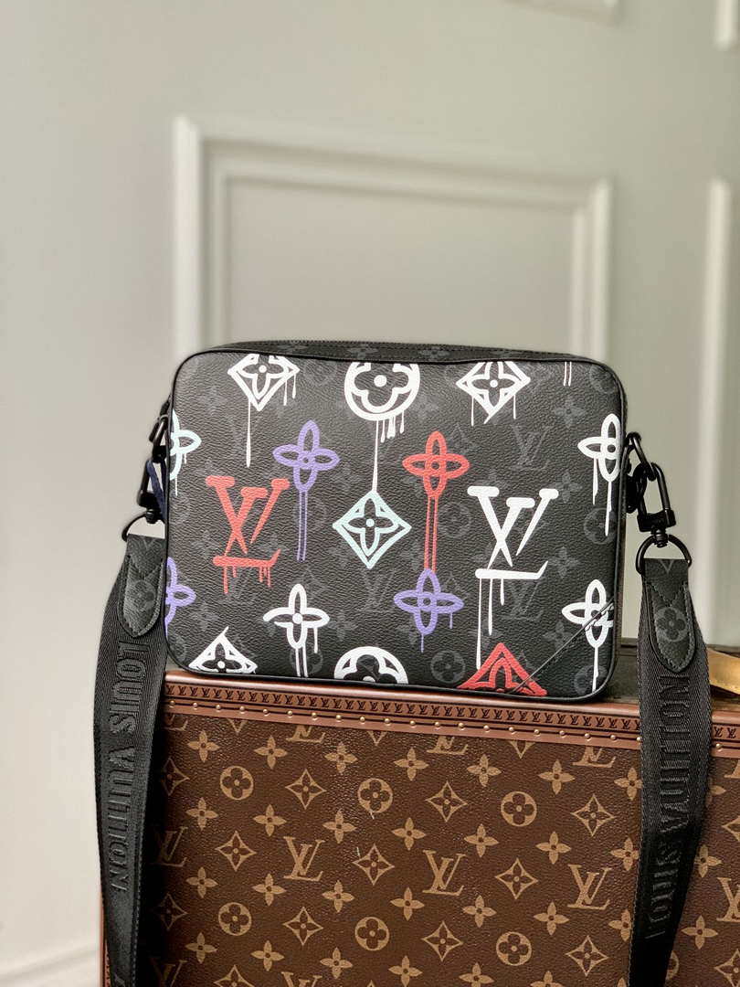 Louis Vuitton M21396 Trio Messenger Monogram LV Graffiti Orange - Default Title - View 4