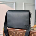 Louis Vuitton M30850 District PM Taiga infini Black - Default Title - View 1