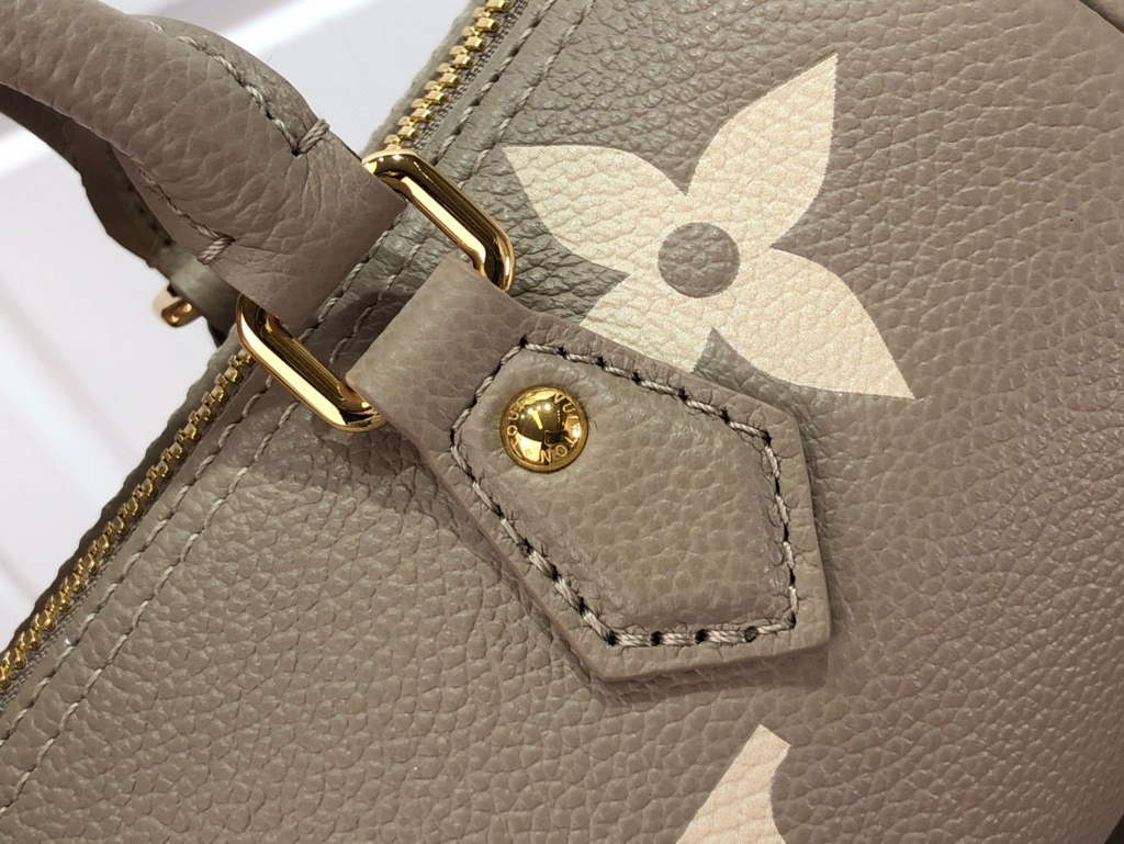 Louis Vuitton M46031  LV M45980 Papillon BB Monogram M45994 DOVE CREAM