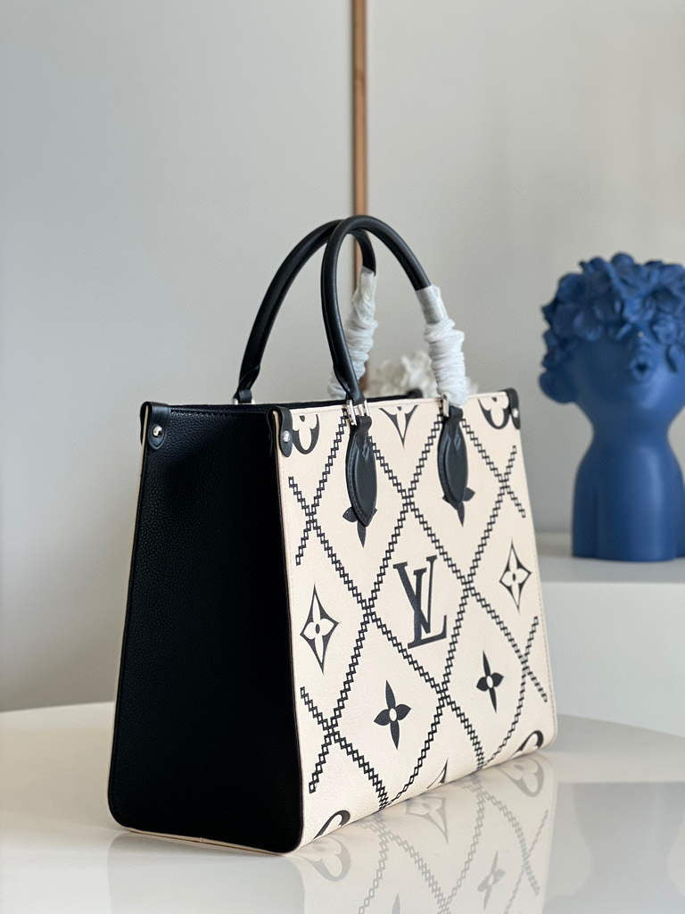 Louis Vuitton M46016 LV M46015 Onthego MM Monogram Crame - Default Title - View 4
