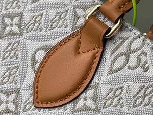 Louis Vuitton M59614 LV M46015 Onthego MM Monogram White - Default Title - View 5