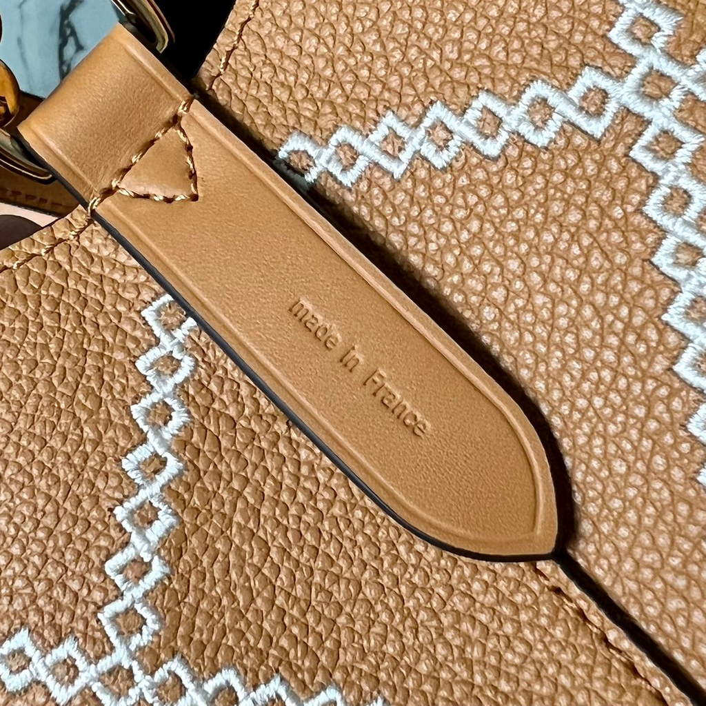 Louis Vuitton M46029 LV M46023 N¨¦oNo¨¦ MM Monogram Arizona Brown
