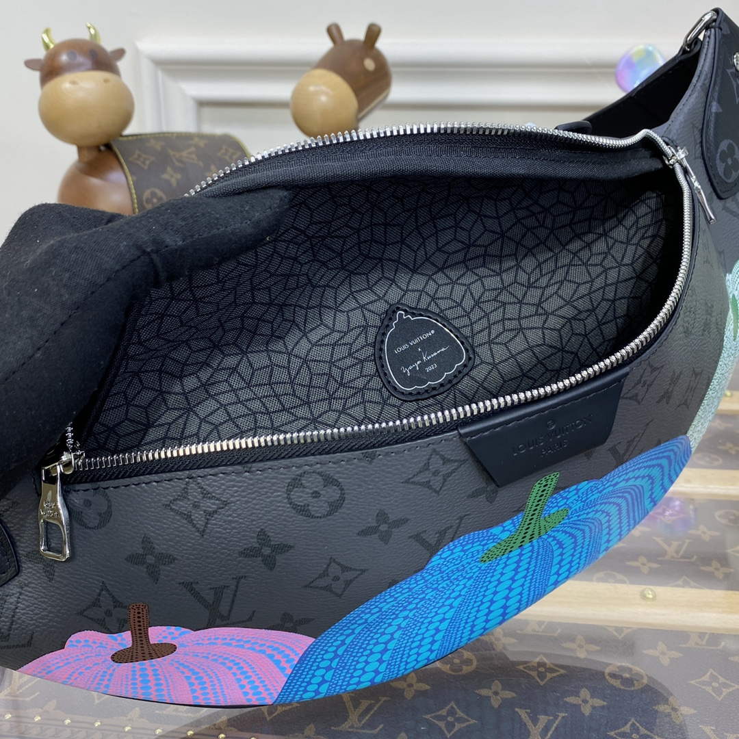 Louis Vuitton M46436 LV x YK Maxi Bumbag