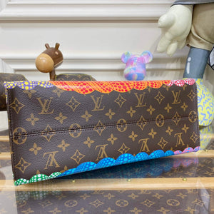 Louis Vuitton M46466 LV x YK OnTheGo MM Bag - Default Title - View 3
