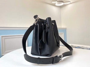 Louis Vuitton M55800 LV M55800 Muria M55799 Mahina Leather Black - Default Title - View 2