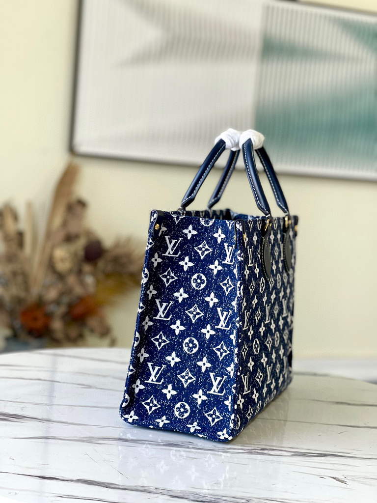 Louis Vuitton M59608 OnTheGo MM Tote bag Monogram Blue - Default Title - View 2