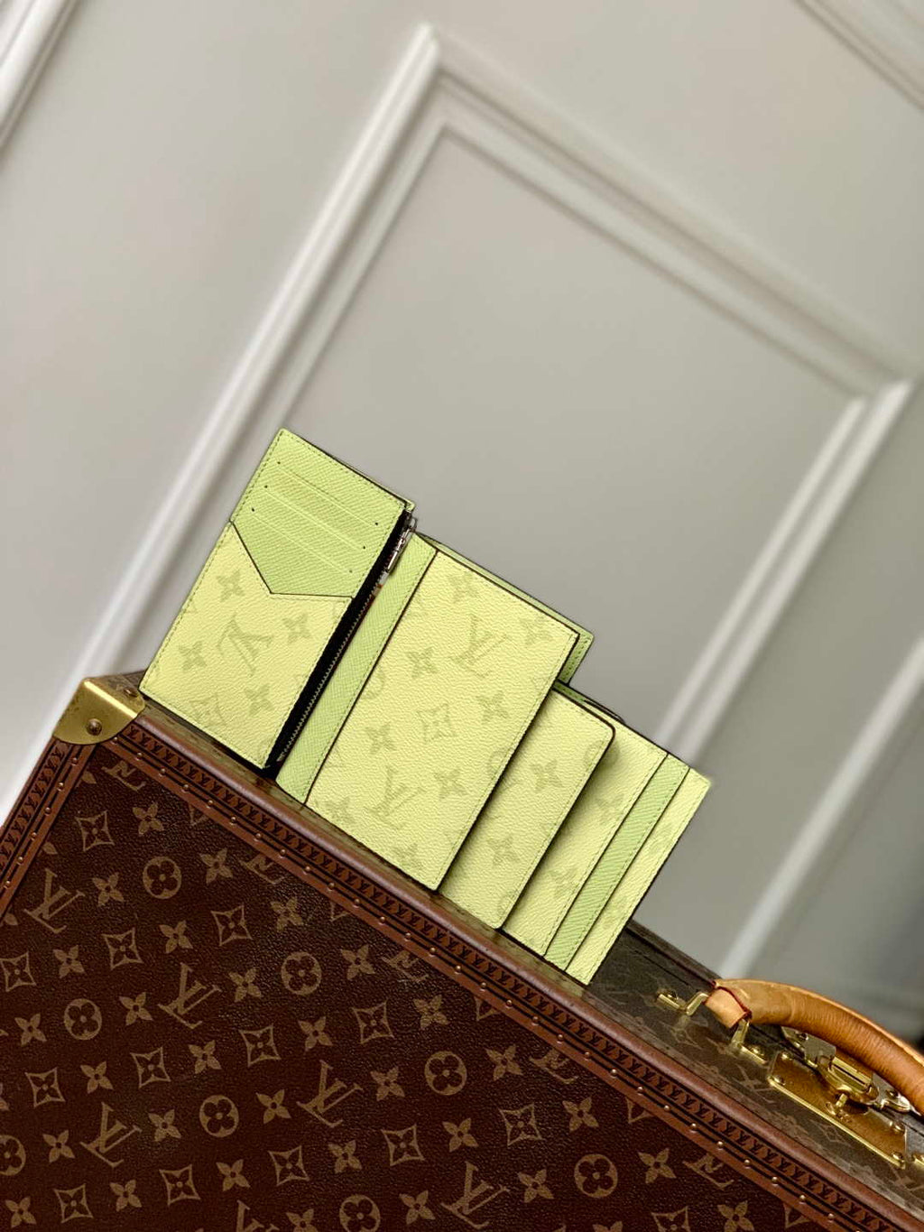 Louis Vuitton M62170 LV Double Card Holder Monogram Eclipse