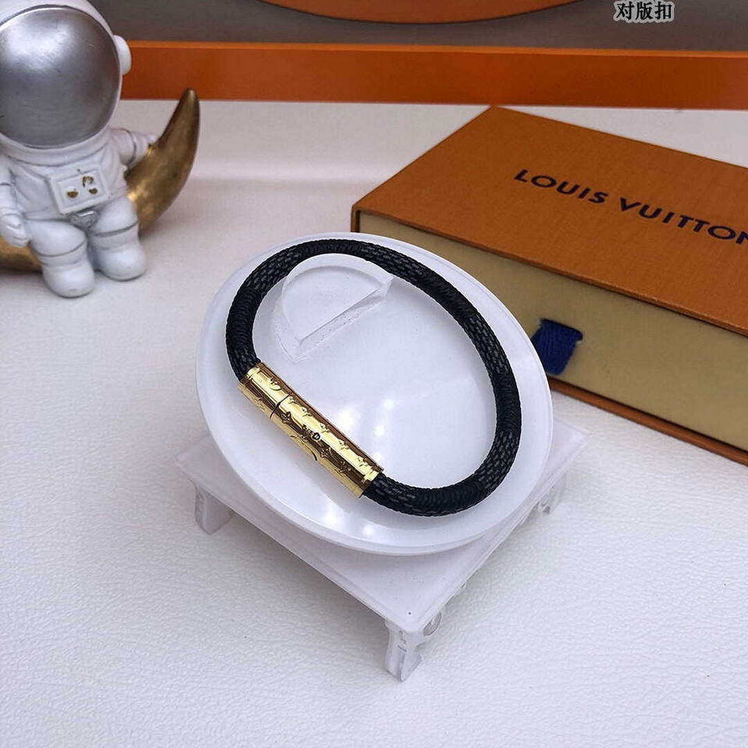 Louis Vuitton M6334E LV Confidential Bracelet Monogram