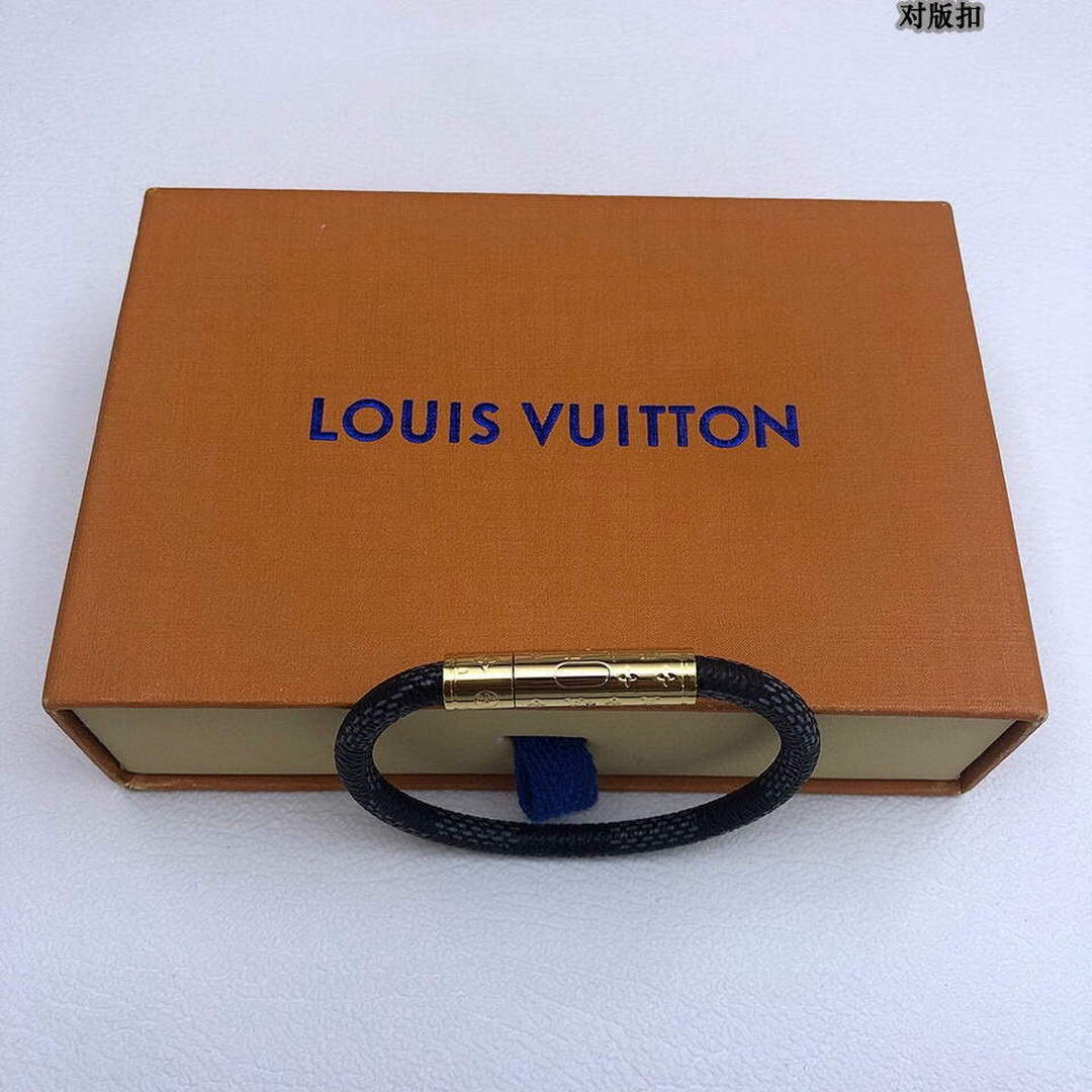Louis Vuitton M6334E LV Confidential Bracelet Monogram
