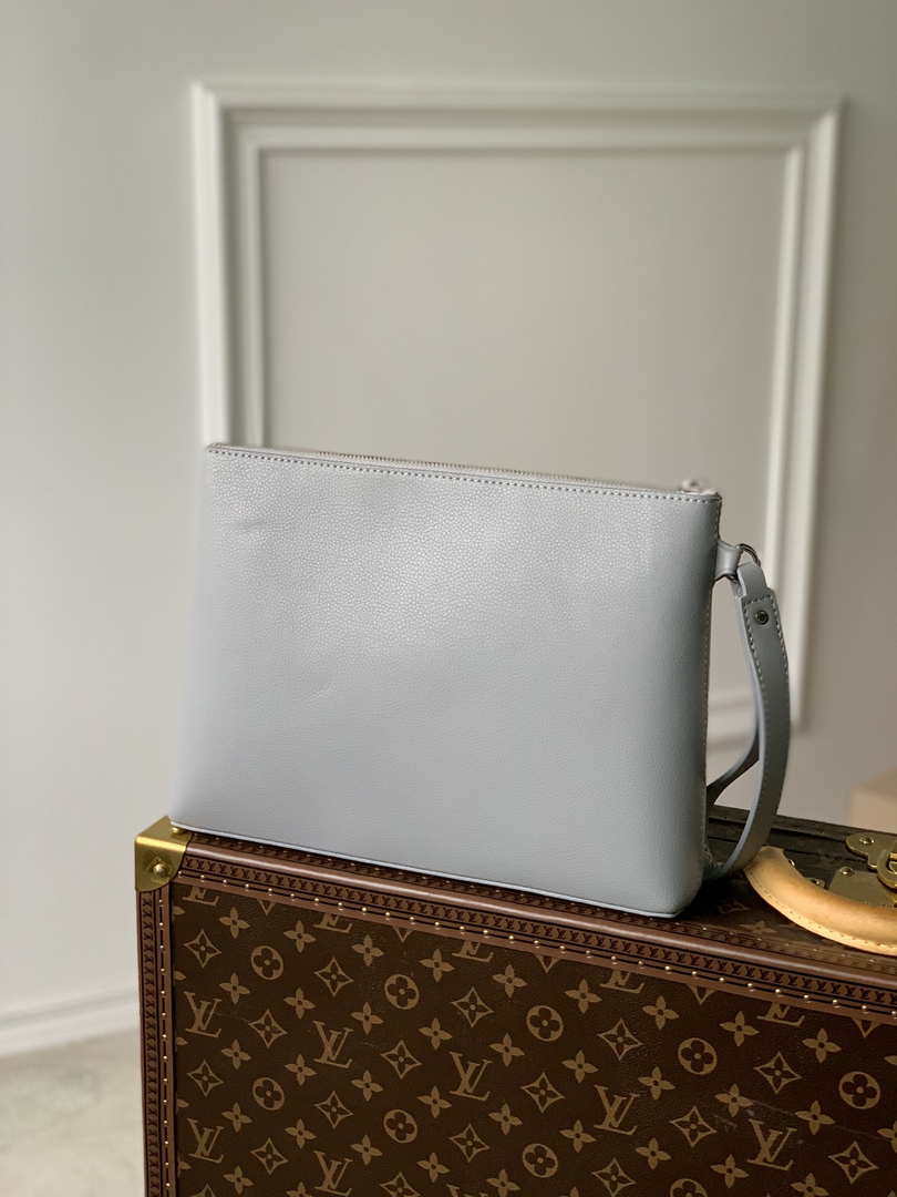 Louis Vuitton M69836 LV Aerogram Pochette iPad M69837 Gray - Default Title - View 2