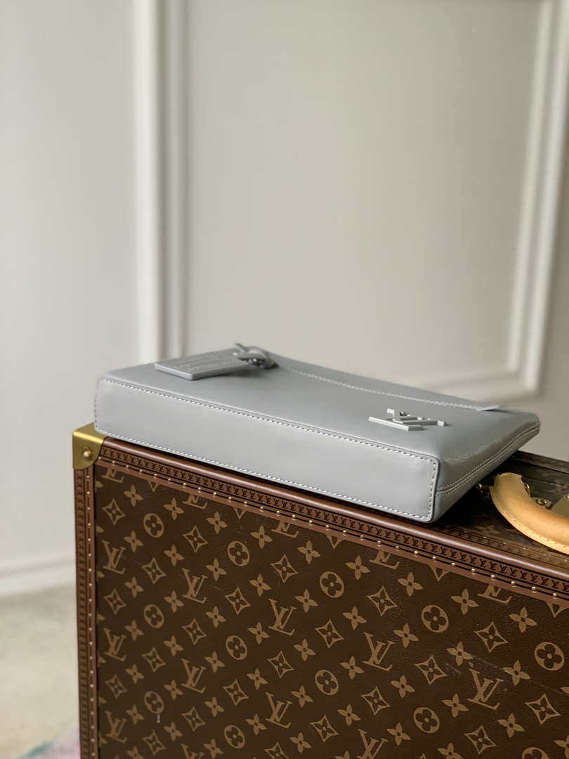Louis Vuitton M69836 LV Aerogram Pochette iPad M69837 Gray - Default Title - View 4