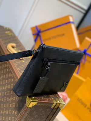 Louis Vuitton M69837 LV Aerogram Pochette iPad Black - Default Title - View 3