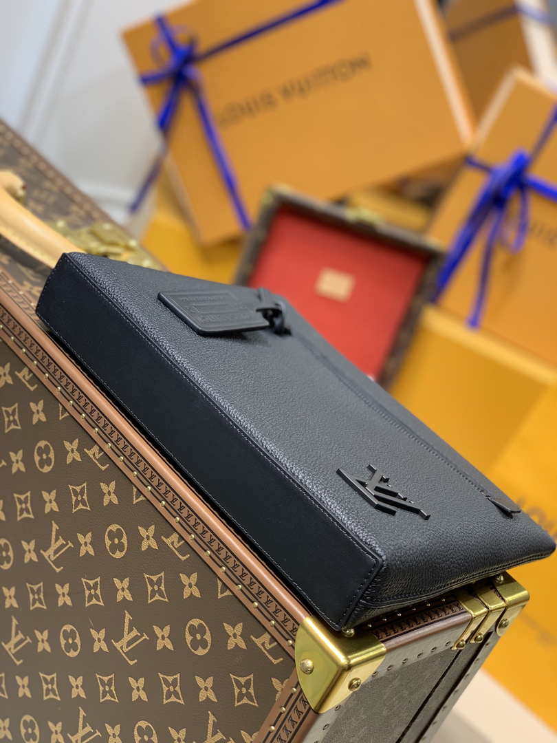 Louis Vuitton M69837 LV Aerogram Pochette iPad Black - Default Title - View 4
