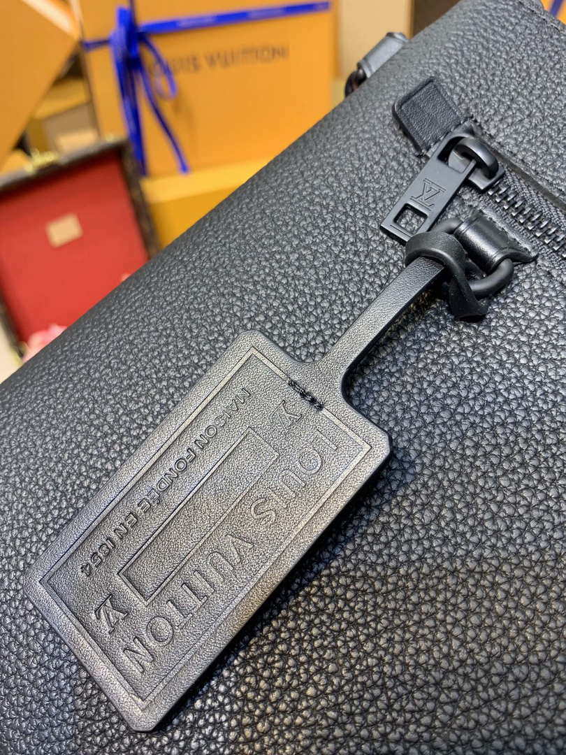 Louis Vuitton M69837 LV Aerogram Pochette iPad Black - Default Title - View 6