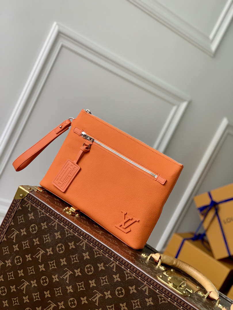 Louis Vuitton M69837 LV Aerogram Pochette iPad Orange - Default Title - View 1