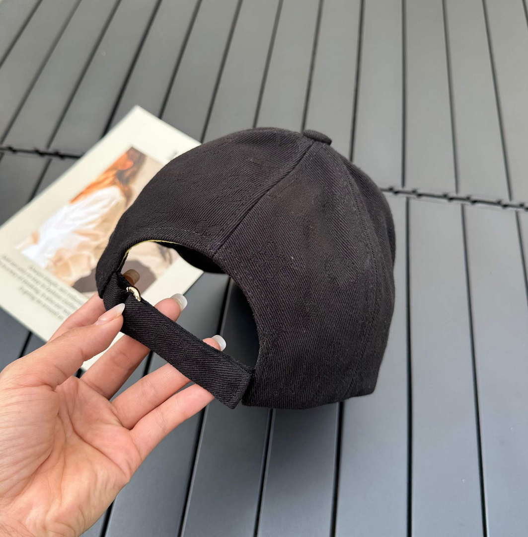 Louis Vuitton M77537 Fashion Hat Get Ready Cap L60037