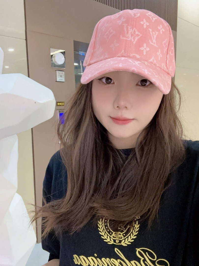Louis Vuitton M77537 Fashion Hat Get Ready Cap L60039