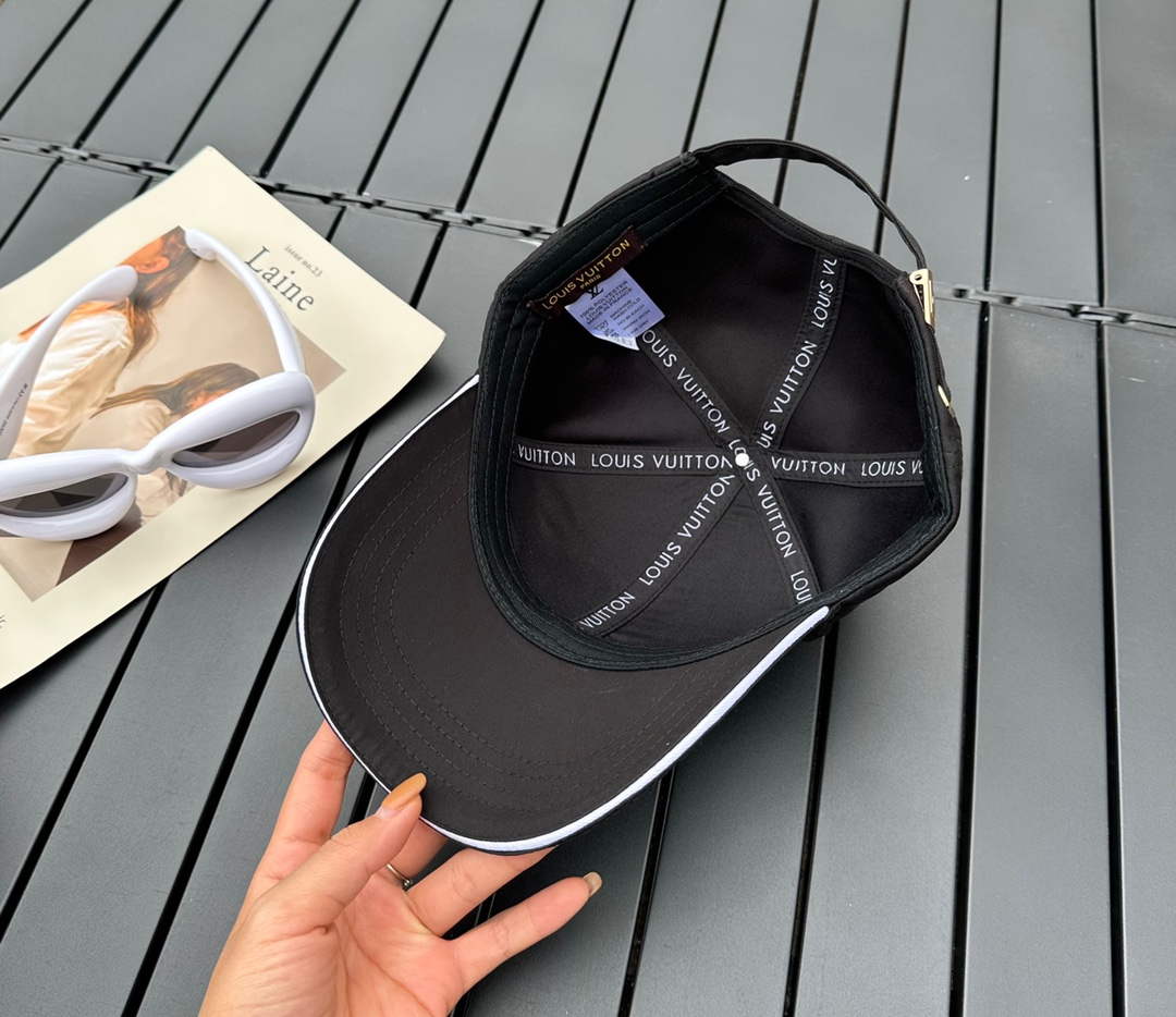 Louis Vuitton M77537 Fashion Hat Get Ready Cap L60044