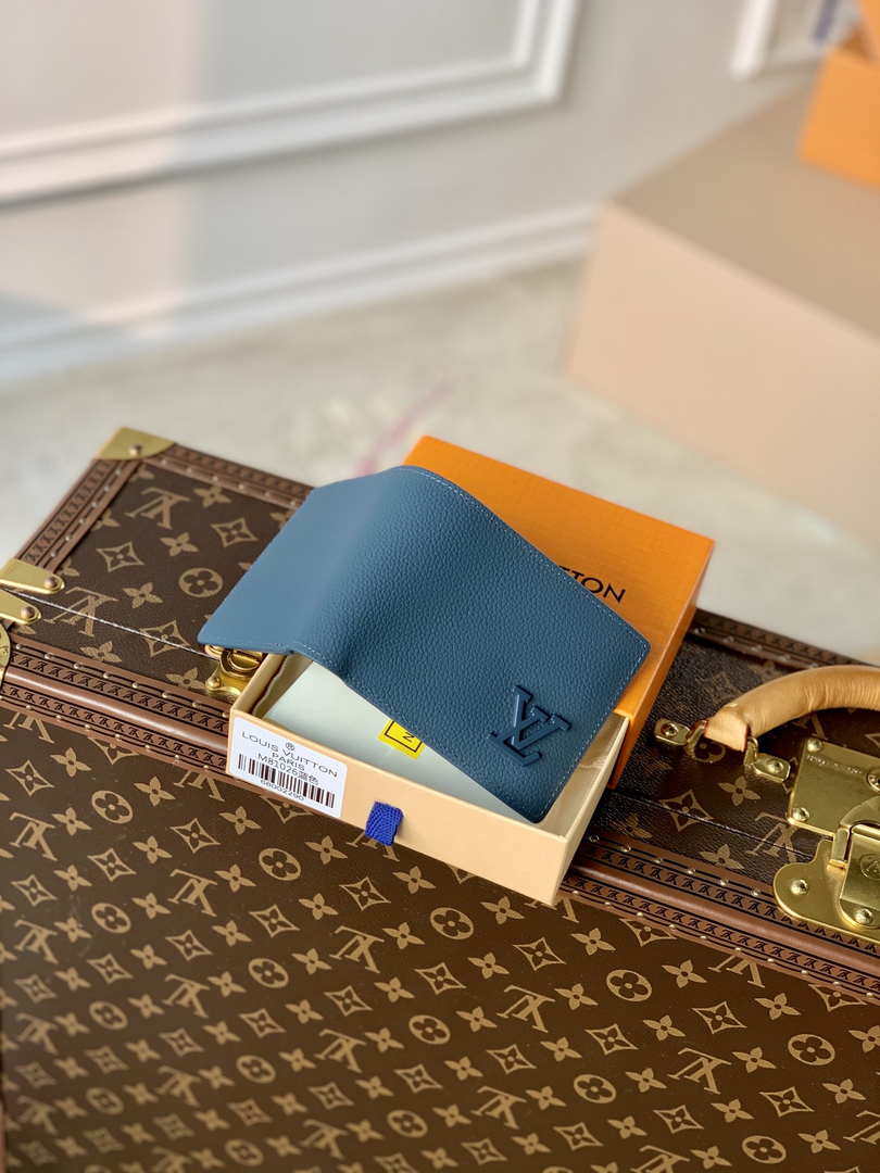 Louis Vuitton M81026 Multiple Wallet LV aerogram Navy Blue