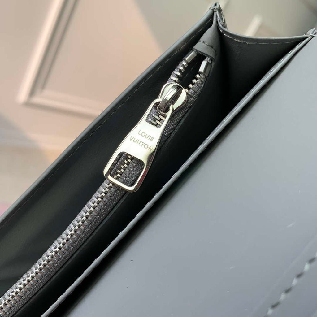 Louis Vuitton M81153 Brazza Organizer LV aerogram Gray