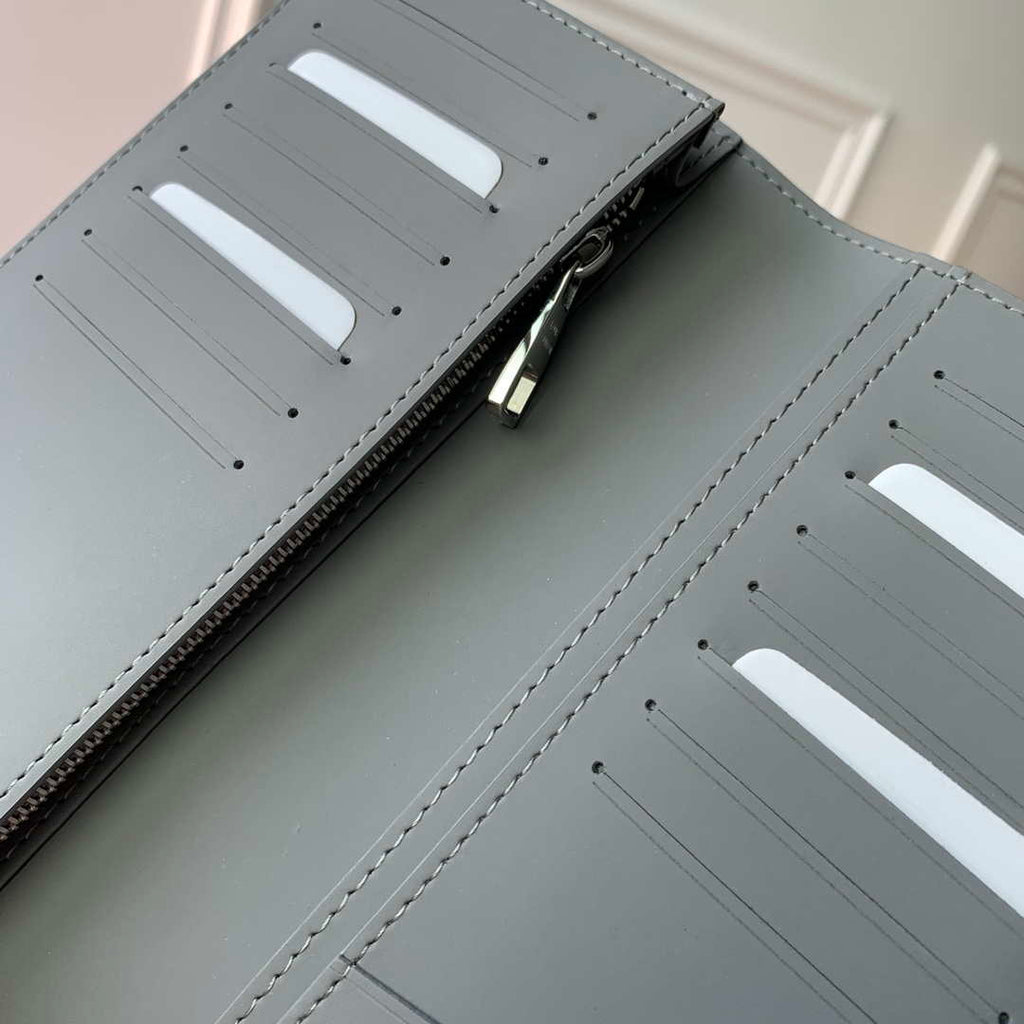 Louis Vuitton M81153 Brazza Organizer LV aerogram Gray