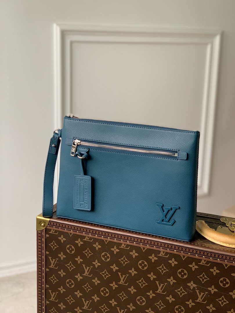 Louis Vuitton M81029 LV Aerogram Pochette iPad Blue - Default Title - View 1