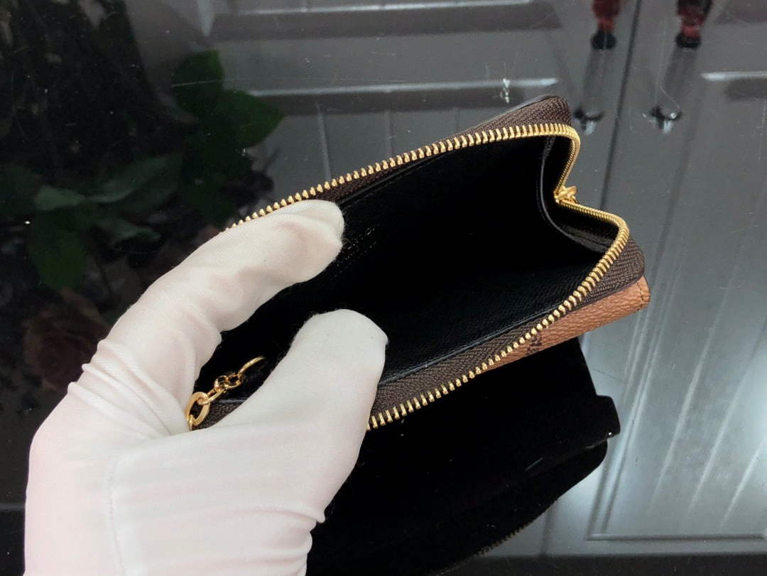 Louis Vuitton M81303 LV Card Holder Recto Verso Monogram - Default Title - View 9