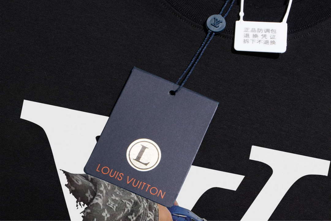 Louis Vuitton Men's Women's Short Sleeve T-shirt L36824