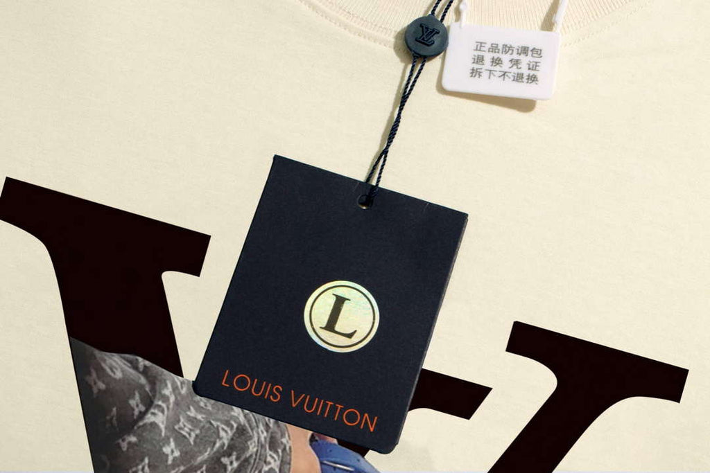 Louis Vuitton Men's Women's Short Sleeve T-shirt L36825