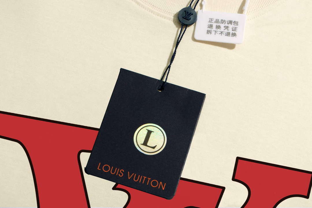 Louis Vuitton Men's Women's Short Sleeve T-shirt L36831