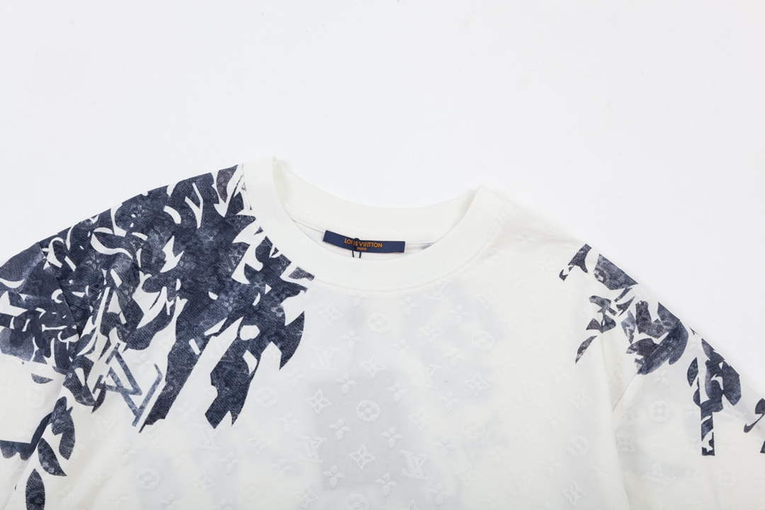 Louis Vuitton Men's Women's Short Sleeve T-shirt L36838