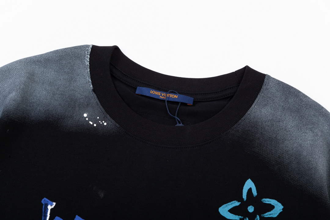 Louis Vuitton Men's Women's Short Sleeve T-shirt L36841