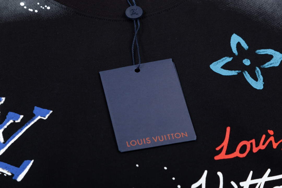 Louis Vuitton Men's Women's Short Sleeve T-shirt L36841 - XS - View 3