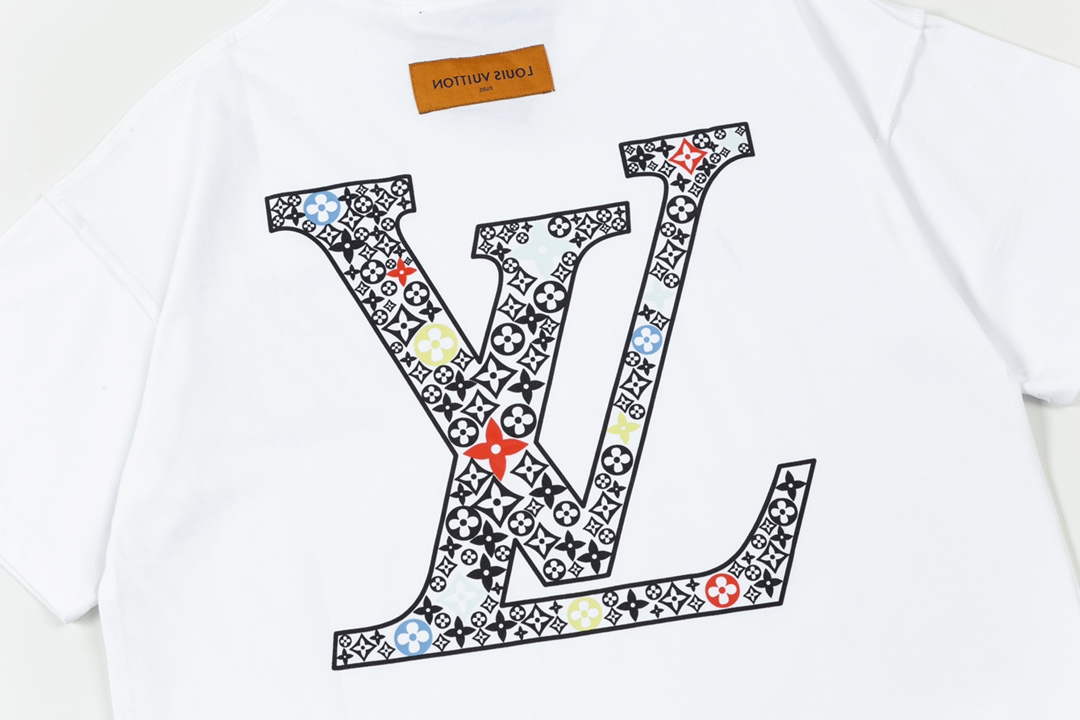 Louis Vuitton Men's Women's Short Sleeve T-shirt L36842