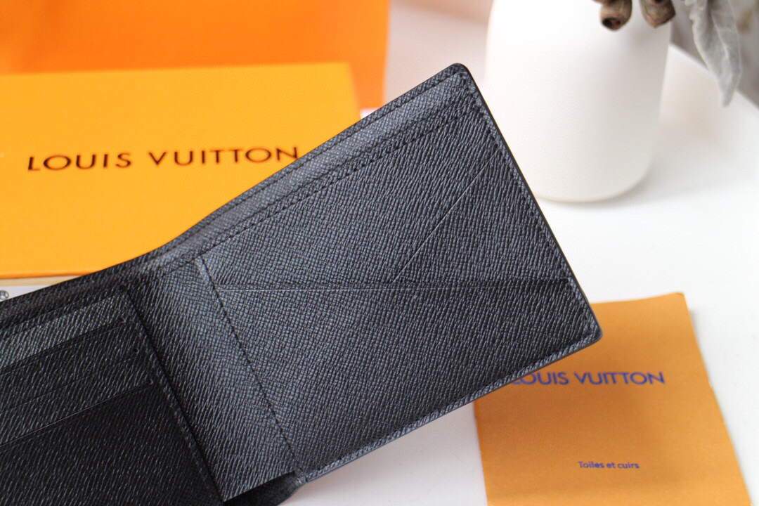 Louis Vuitton Multiple Wallet LV N60396 Giant Damier Ebene