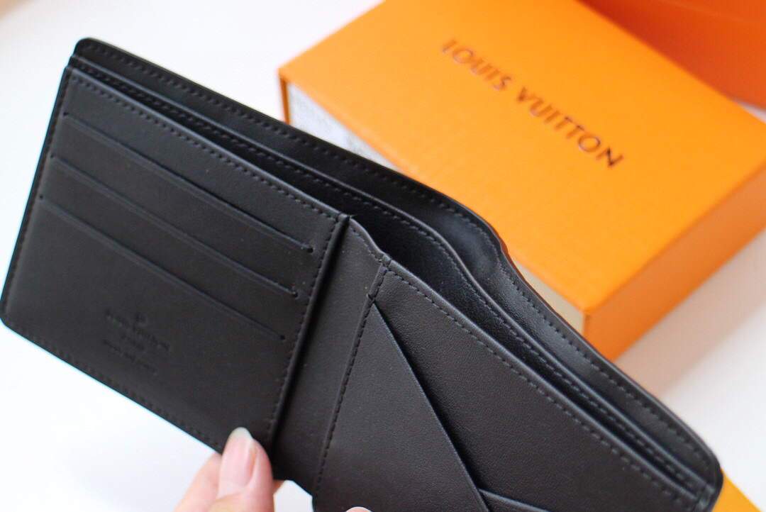 Louis Vuitton Multiple Wallet LV N63124 Damier infini