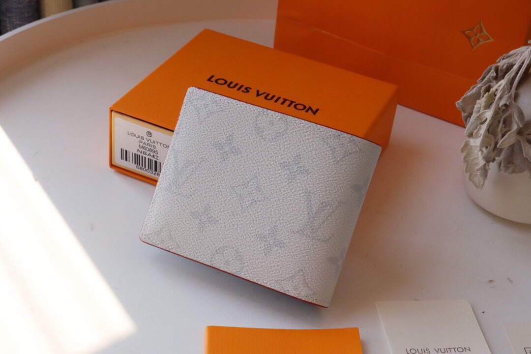 Louis Vuitton Multiple Wallet NBA X LV M60895 Monogram White
