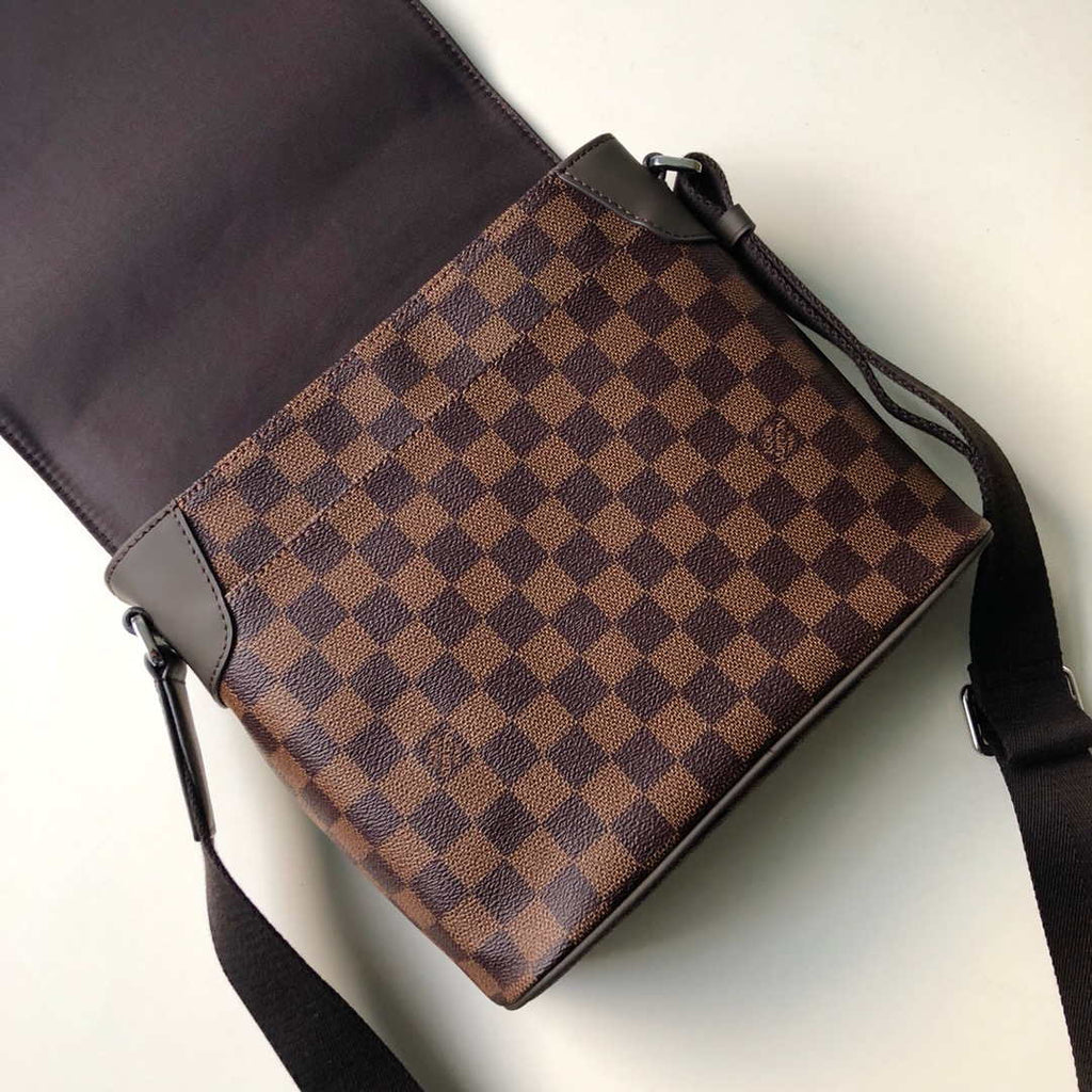 Louis Vuitton N41031 District PM Damier Eb¨¨ne Bag